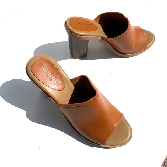 Tan peep toe chunky heel - Picture 2 of 3